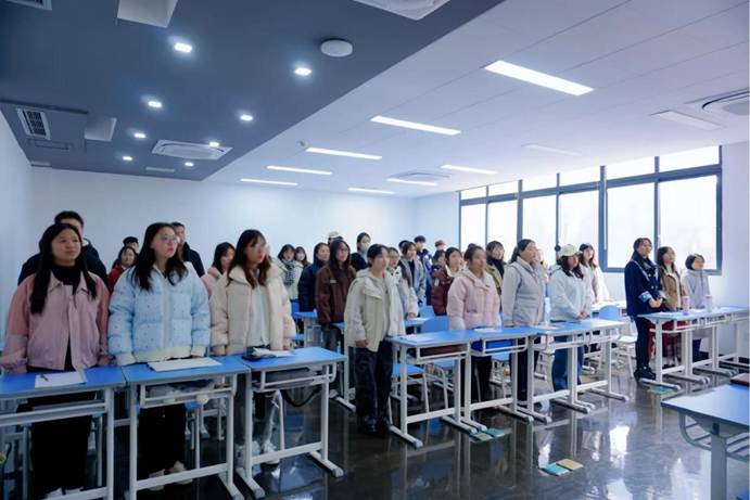 a72e8ff66b7a18e56e9c0e18e1e60923